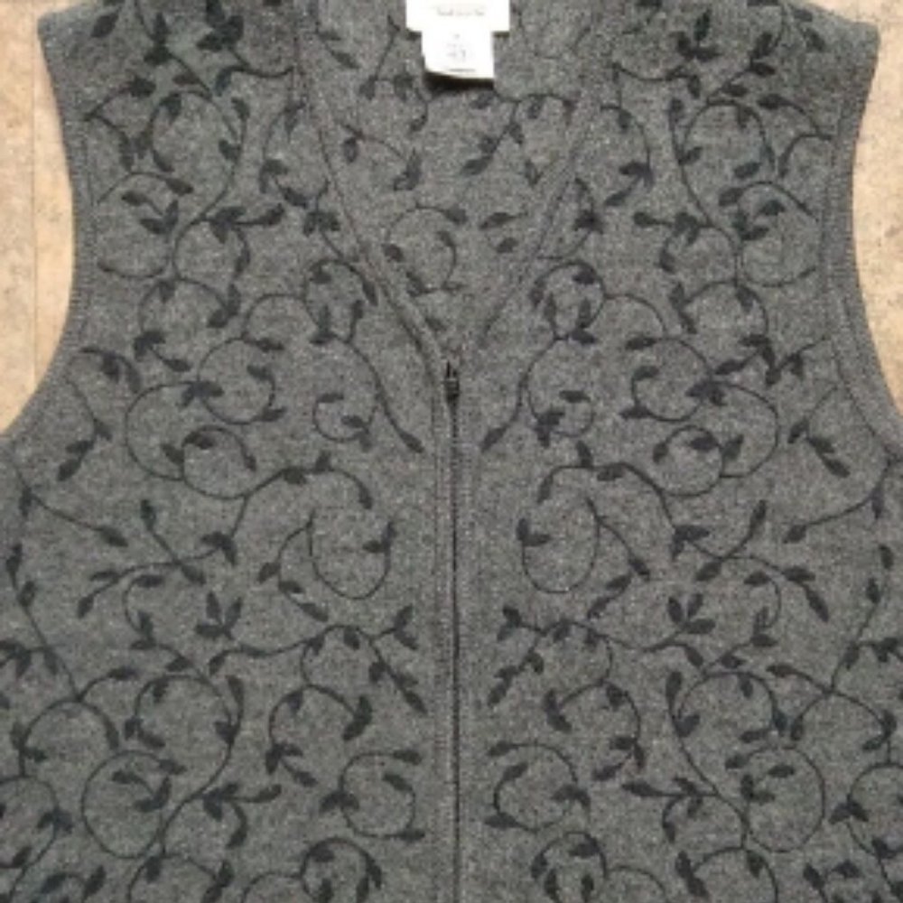Women's M Vintage Talbots 100% Wool Gray Full Zip Vest